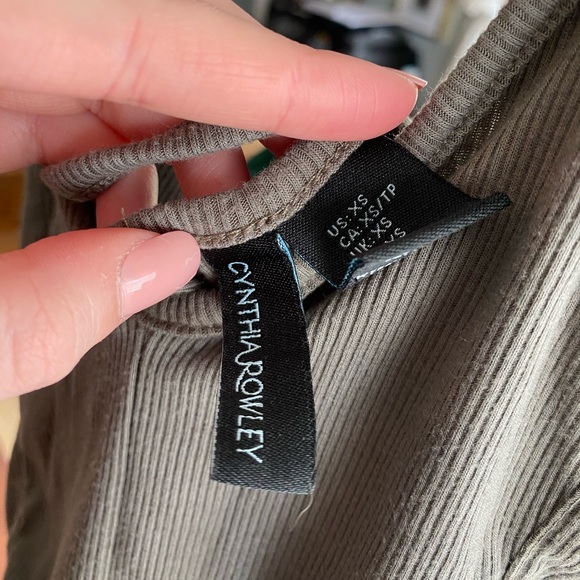 — - Picture 3 of 3